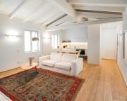 White Moon crema & Parking White Moon crema & Parking