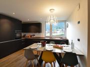 T4 rénové avec vue Mont-Blanc, 4 étoiles, proche centre, parking - FR-1-507-62