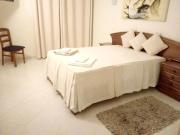 Spacious apartment in Alvor - 100 m² with shared pool