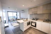 A Chic 2BR CBD Apartment Near Southern Cross