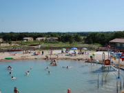 Chalet 2 chambres calme, piscine, proche lac Jaunay - FR-1-783-10