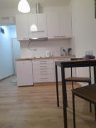 V & V Studio Apartments