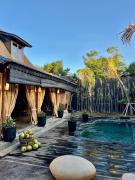 Black Serpent 3BR Villa with Jacuzzi in Uluwatu