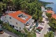 Apartments by the sea Brela, Makarska - 22844