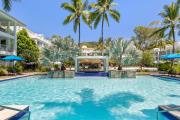 Oasis at The Beach Club: A Tropical Chic Retreat