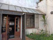 La Casa de al Lado con Garage !!!