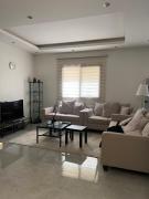 الركن البعيد الركن البعيد