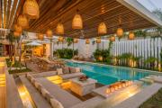 Villa Vida : Luxurious New Designer Villa Next to the Beach