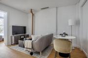 Classic LES 1br w wd nr SoHo NYC-646