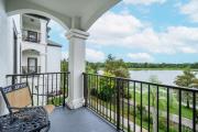 Epic Universe Beautiful Lakeview Condo, Vista Cay Orlando - 3013