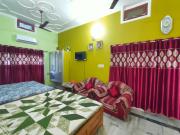 Shyam Homestay-Front faimly Room With Private Bathroom