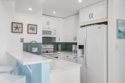 Bright and Airy Myrtle Beach Condo 1 Block to Ocean