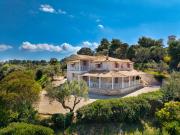 Mirabilia Loft - Amazing Views and Steps from Banana Beach