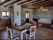 Cabaña de piedra Los Crespines