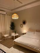 Bohemian Studio Self check-in