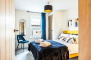 2 Bedroom Apartment in Hatfield - Gated Free Parking - Amazing for Contractors - Private Bathrooms - Near University & Business Park - Big savings on Longer Stays 2 Bedroom Apartment in Hatfield - Gated Free Parking - Amazing for Contractors - Private Bathrooms - Near University & Business Park - Big savings on Longer Stays