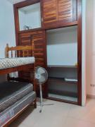 Casa pertinho da praia com estacionamento Wifi Sky