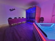 Suite Spa, Jacuzzi & Sauna