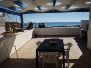 Il terrazzo sul porto