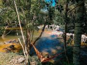 Suíte com Vista para o Rio e Cachoeira no Quintal