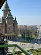City Center Apartment With Balcony