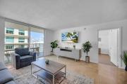 Spacious 36th FLR 1 BD 1 BT • Brickell • Bay View
