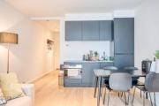 Your Stylish 1-Bedroom Apartment Retreat With Parking Your Stylish 1-Bedroom Apartment Retreat With Parking