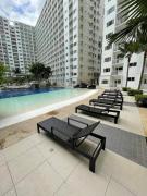 L&B Condo-Cozy and Peaceful 1 Bedroom near MOA with WIFI, NETFLIX and Parking