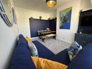 Seaside Apartment close to beach, town, station