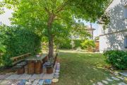 Cozy Home with Private Garden - Happy Rentals