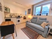 Artistic Apartment in Center