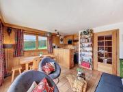 Appartement Mont Blanc : 2 chambres, terrasse, parking et équipements modernes - FR-1-560-131