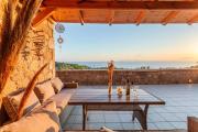 Mani Panoramic Views - Private Sunny Retreat
