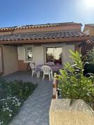 HOLIDAYLAND 437 VILLA T2 MEZZANINE 6 couchages NARBONNE PLAGE