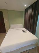 Spacious Studio Apartment B502