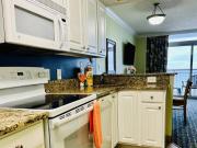 *OceanFRONT @ Paradise*Queen Beds*Pools Galore*R18