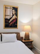 ONE Luxury Apartment