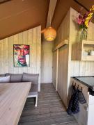 Safari Lodge Grou, luxe kamperen op een eiland!