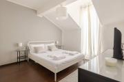 Sky-view flat in Milan Sky-view flat in Milan