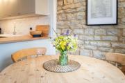 The Granary self-catering cottage on a working farm