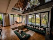 Villa Astu - Tranquil Riverside Villa near Tanah Lot