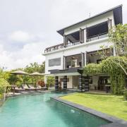 Moonlight and Sunshine Villa