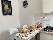 Poppy Flower Apartment