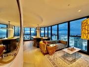 Sky High 3 Beds Apartment