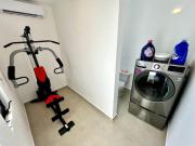 Heavenly new townhouse wjacuzzi near the beach