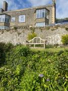 Top Salcombe