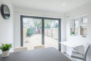 Refurbished High Spec CENTRAL Family Home