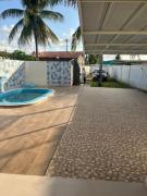 Casa com piscina no Centro de Lucena