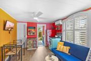 Marvelous Mermaid Bungalow, Dog-Friendly Downstairs Apt in Prime Vilano Beach