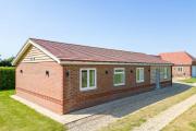 Countryside Bungalow for 4 Close to Beaches Countryside Bungalow for 4 Close to Beaches